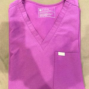 Limited Edition FIGS Scrub Top Large UV Catarina